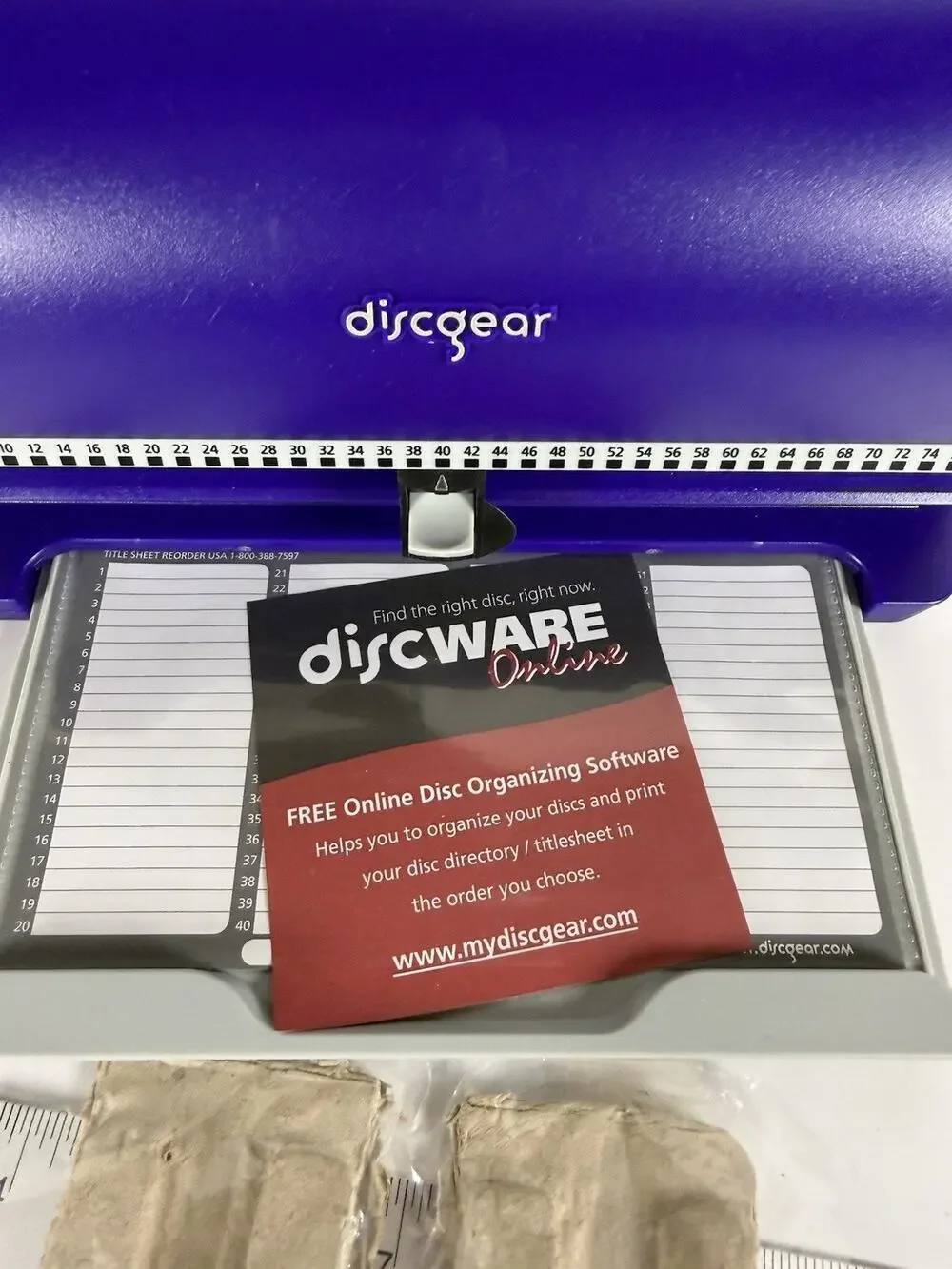 VTG Discgear Selector CD/DVD Organizer & Storage Case Purple NEW Holds 80 Discs